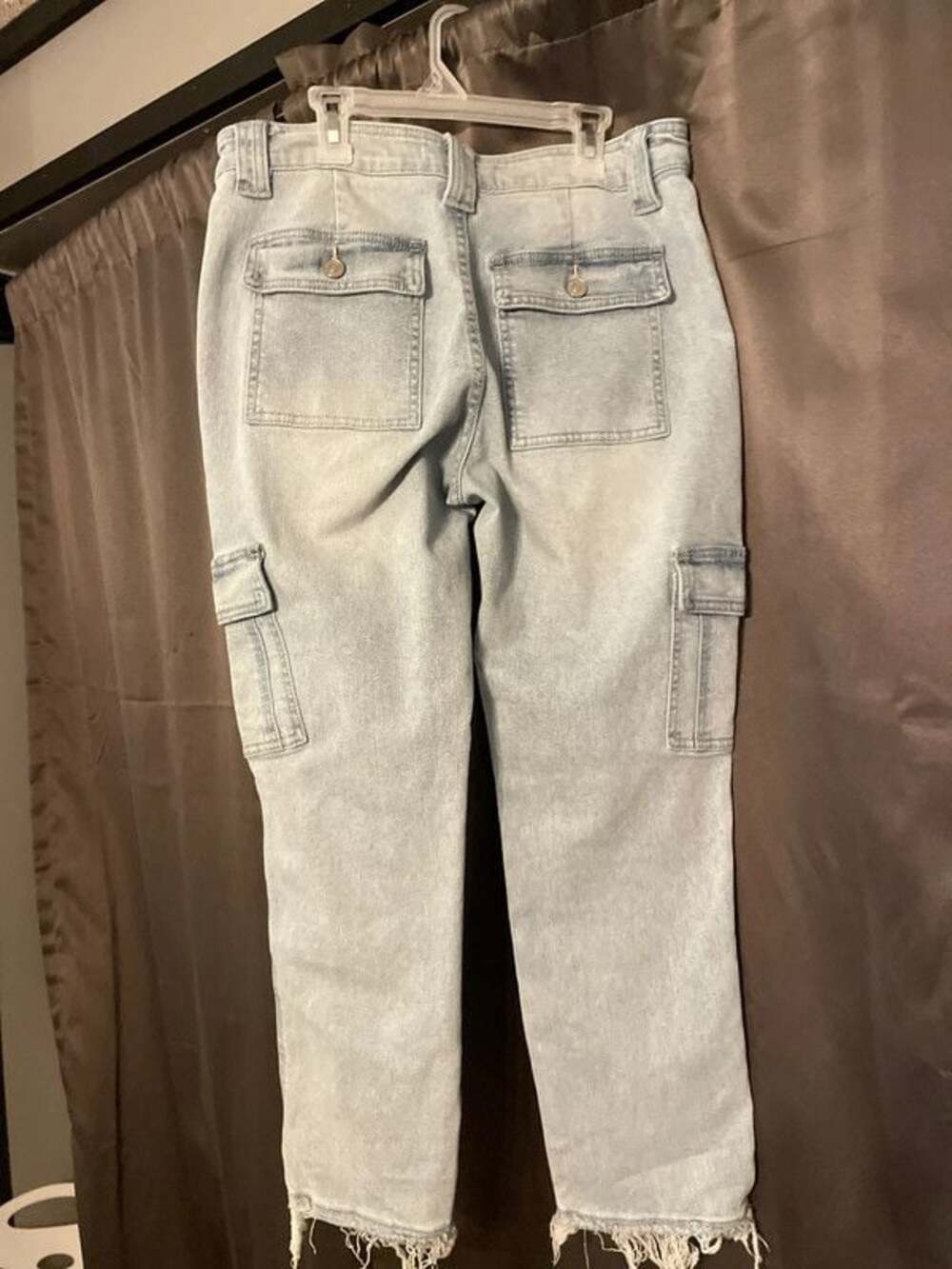 Jeans - Picture 2 of 4